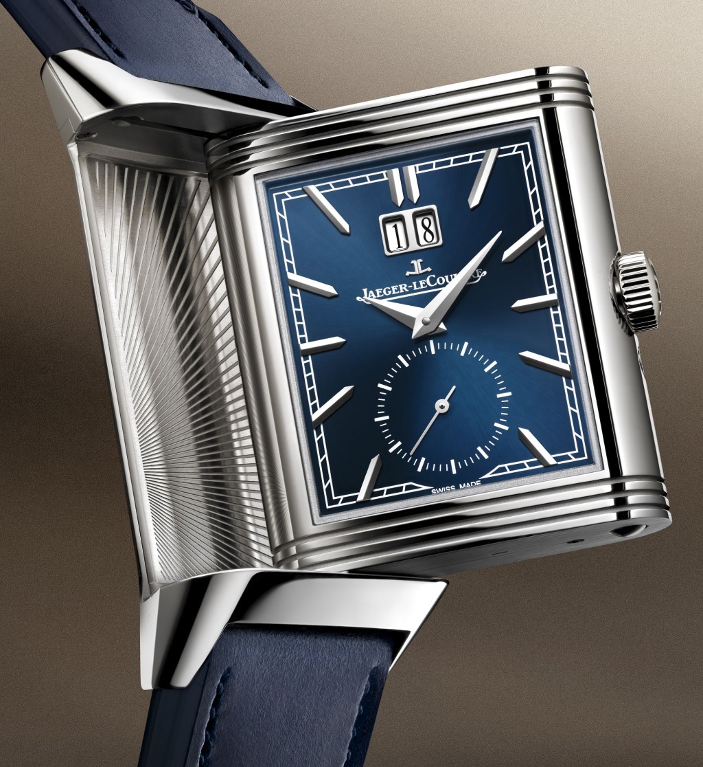 Jaeger-LeCoultre Reverso Tribute Geographic,錶殼:49.4mm×29.9mm精鋼 / 機芯:834型手上鏈 / 售價:$160,000。 Jaeger-LeCoultre Reverso Tribute Geographic,錶殼:49.4mm×29.9mm精鋼 / 機芯:834型手上鏈 / 售價:$160,000。