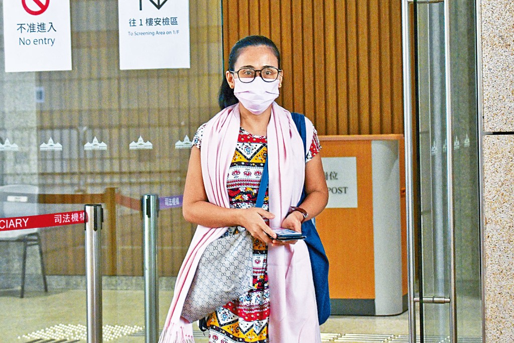死者友人Rio Borlasa Mananquil,指死者一直顯得虛弱,走路時低頭彎身。