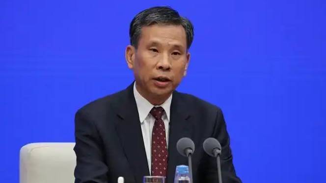 前財長劉昆任全國社保基金黨組書記。