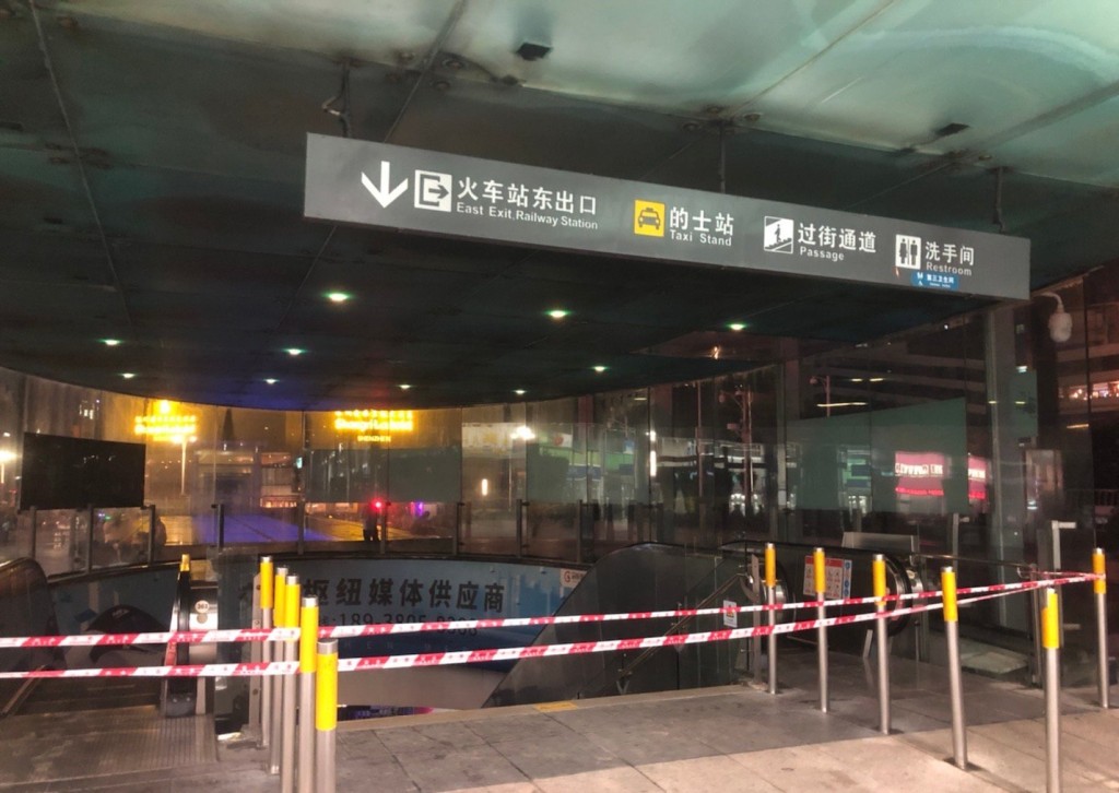 深圳地鐵羅湖站上周受大暴雨影響停運，至13日始重新運作。微博