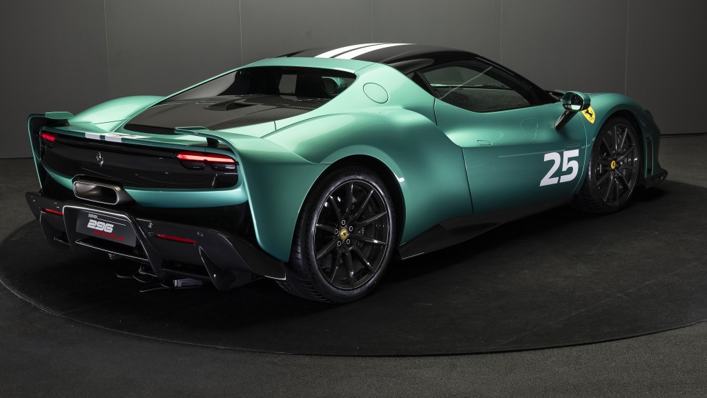 法拉利Ferrari 296 Speciale加強版全套特製擾流組合可提供最大435kg氣流下壓力。