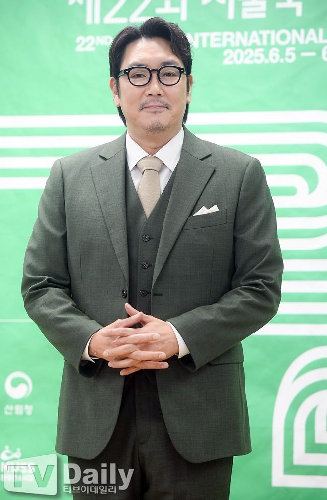 有律師則維護趙震雄，稱會控告最初報道趙震雄是少年犯的記者。