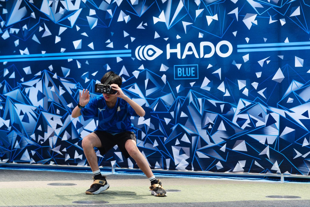 「零碳 HADO 運動盃」讓參加者親身感受創新科技如何為低碳未來開創無限可能。 「零碳 HADO 運動盃」讓參加者親身感受創新科技如何為低碳未來開創無限可能。