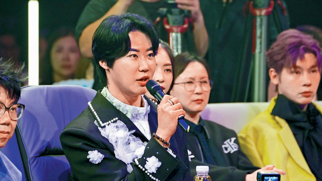 YS韓國偶像學院社長Yong Heo見證「魔音女團」的蛻變與成長，給予好高評價。