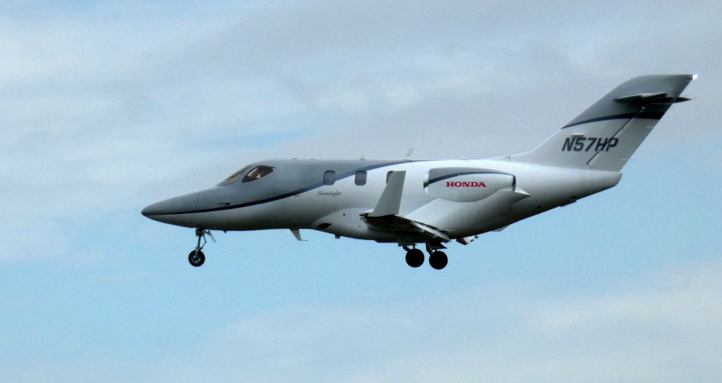 HondaJet HA-420。（X@AviationSafetyX）