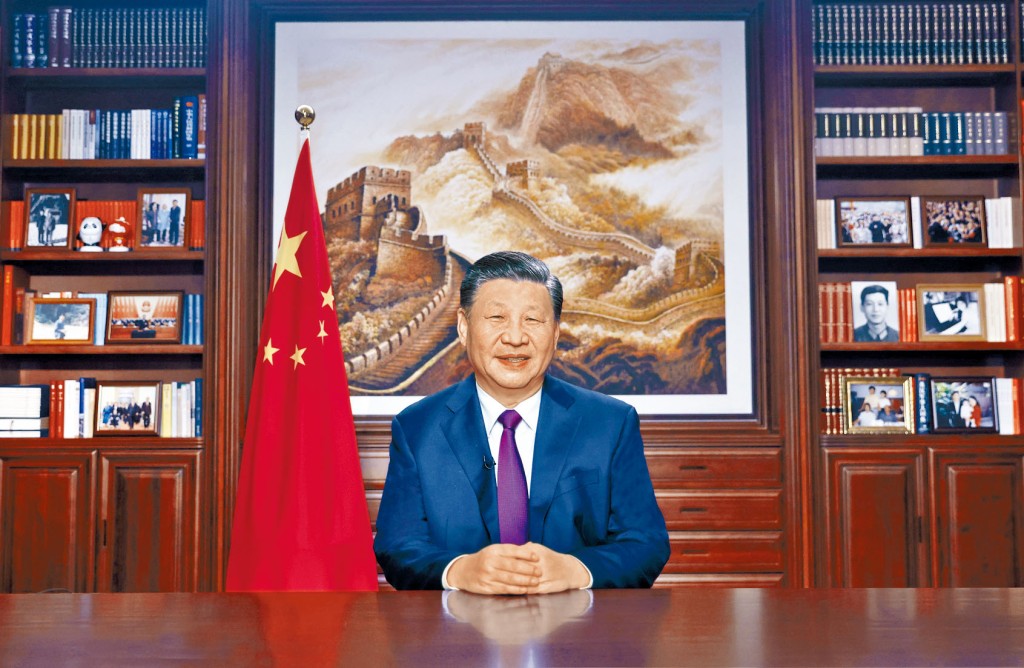 ■國家主席習近平通過中央廣播電視總台和互聯網,發表二二二年新年賀辭。