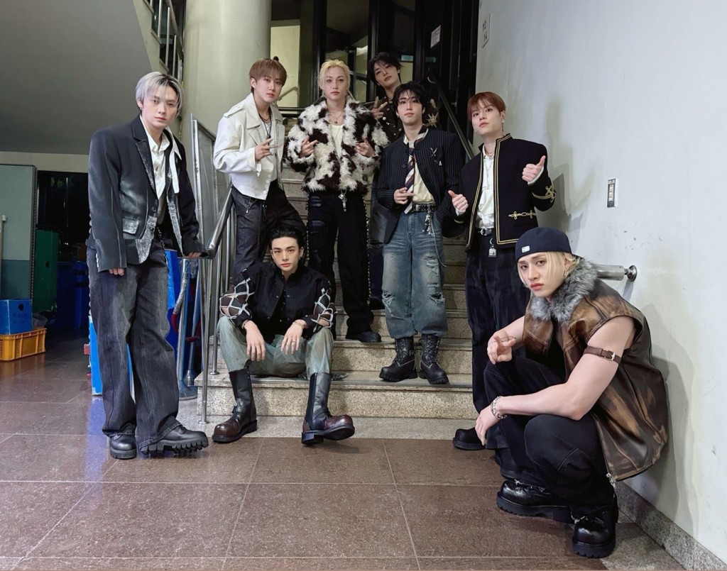 Stray Kids捐款100萬港元。 Stray Kids捐款100萬港元。