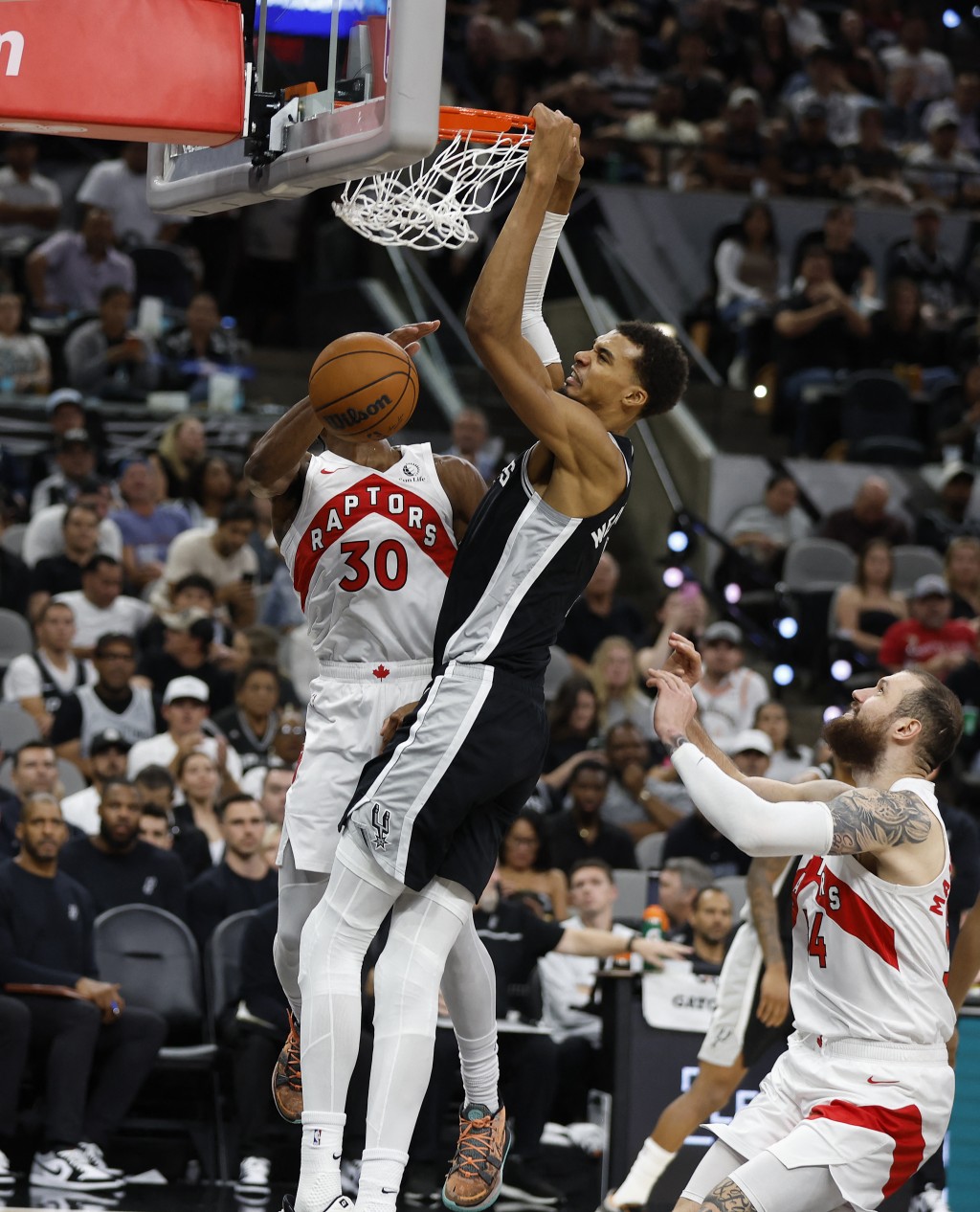 雲班耶馬今場8次起手7次命中。法新社 雲班耶馬今場8次起手7次命中。法新社