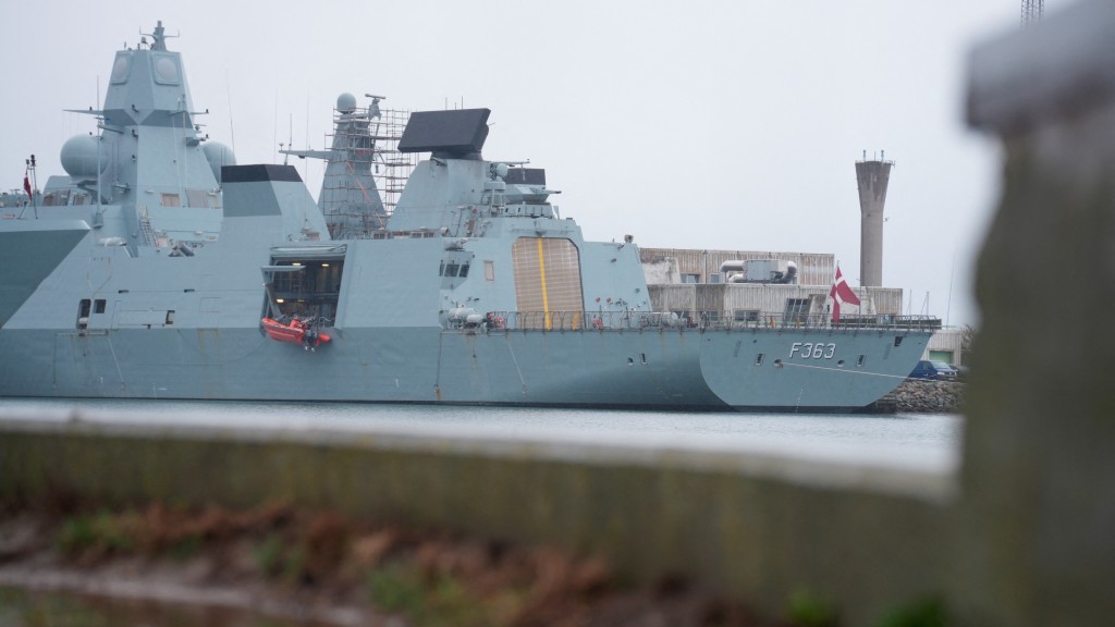 丹麥海軍護衛艦尼爾斯朱爾號4月4日停靠在科雪爾。 路透社