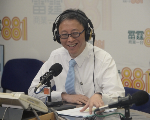 何栢良稱,有學校、院舍均出現上呼吸道感染爆發個案。資料圖片