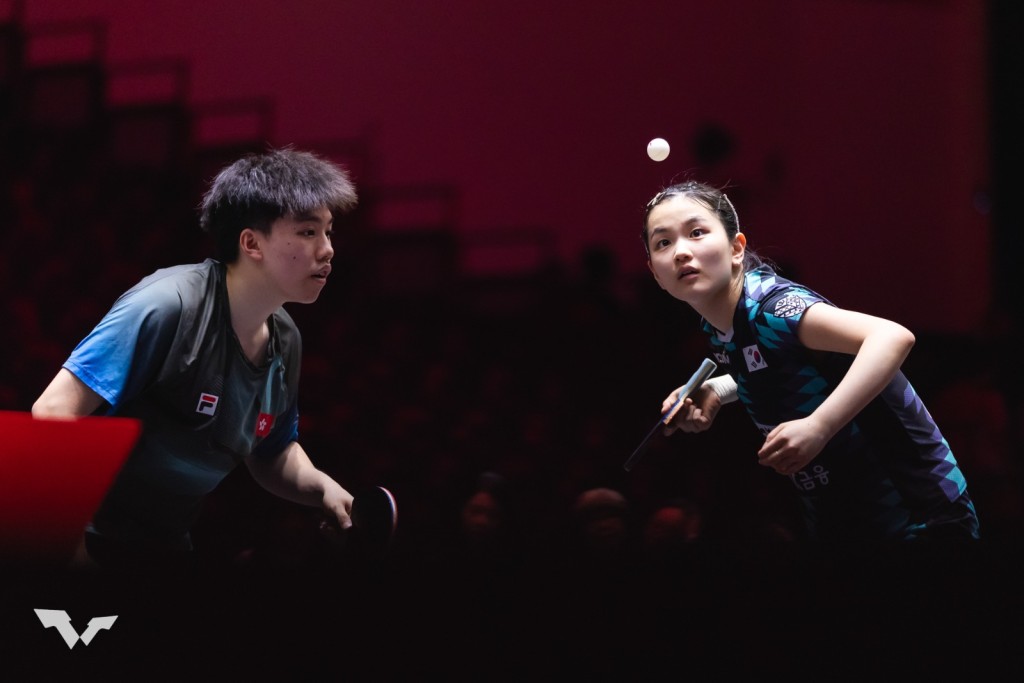 陈颢桦(左)及南韩拍档。WTT 官方网页