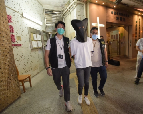 一名19歲男子被捕。黃文威攝