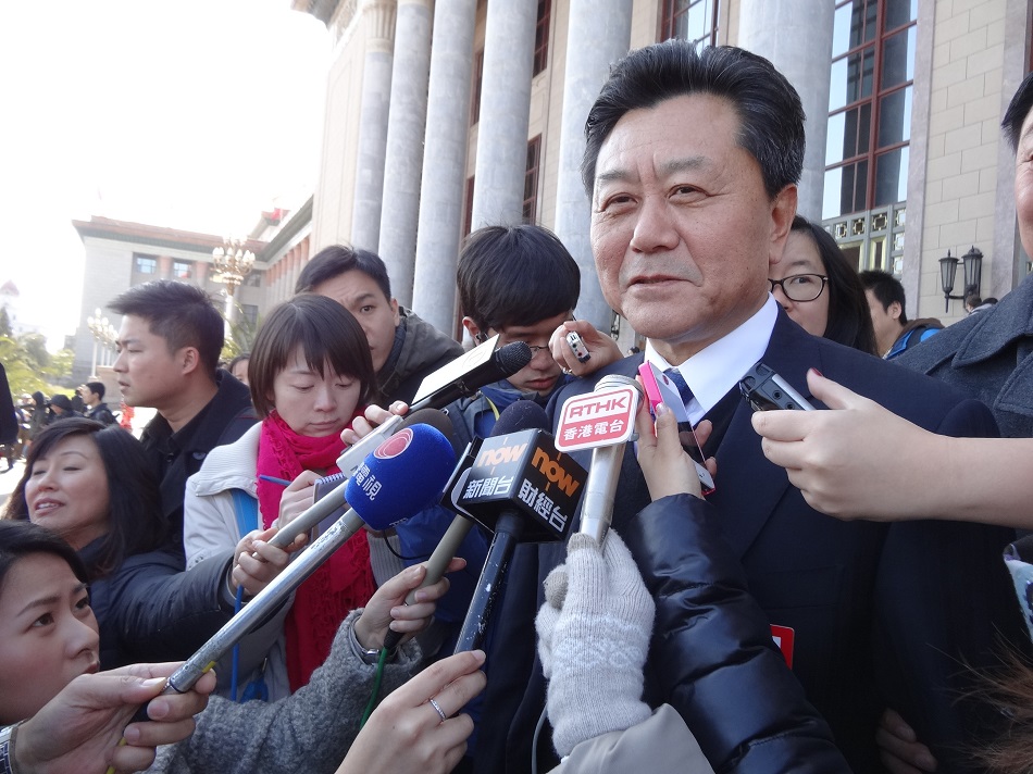 李剛出席十八大閉幕式。資料圖片