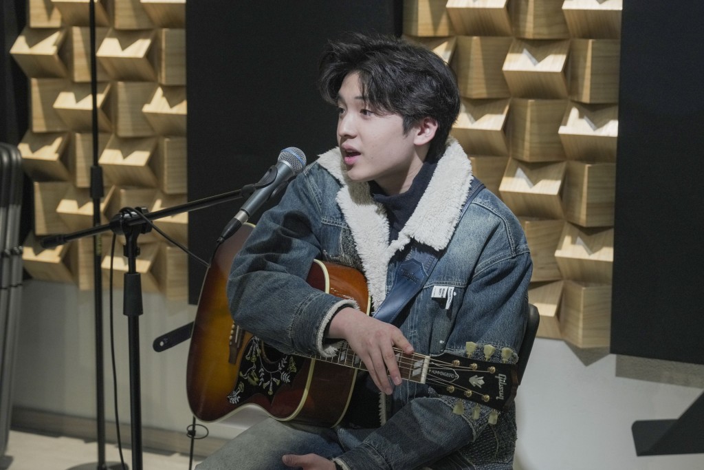 只得17歲的陸卓謙指，能到麥花臣演出，有少少夢想成真的感覺。