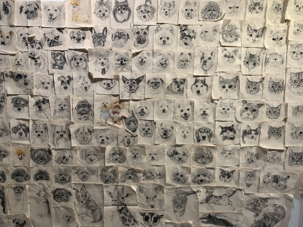 《動物素描展覽》會展出由Cally一筆一筆畫出像真的動物造型素描原稿作品。（D2 Place）