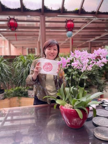 指導老師：房芳