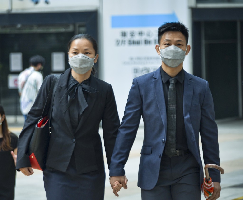 湯偉雄(右)。資料圖片