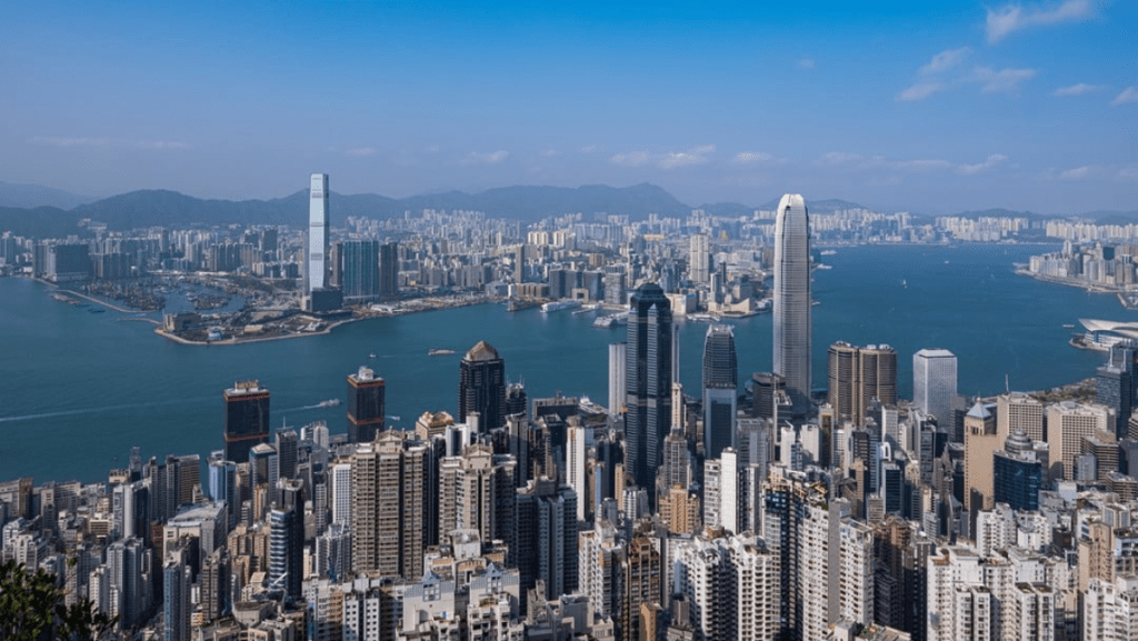 多間國際大行據報擴充香港人手 德銀交易團隊增10% 渣打增10名高層