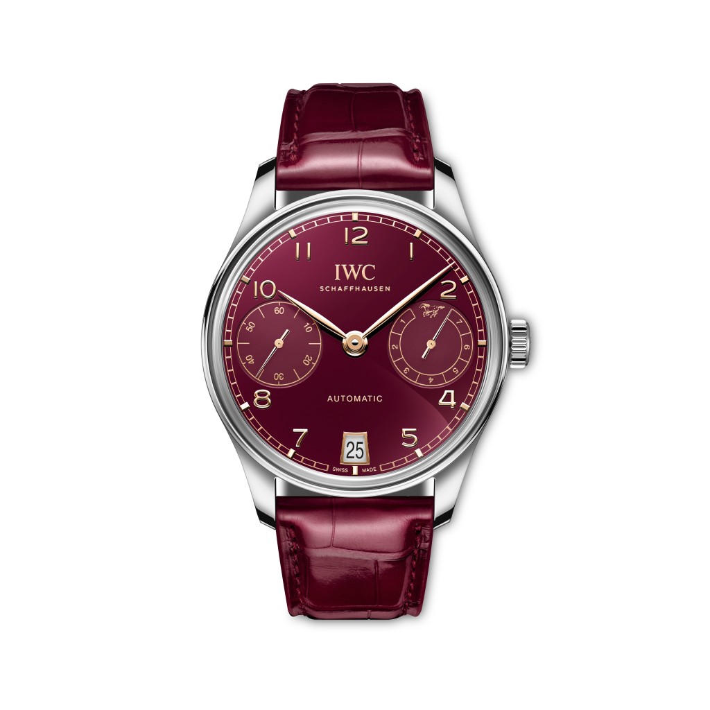 IWC Portugieser Automatic 42 Year of the Horse,錶殼:42mm不鏽鋼/ 機芯:52011自動/ 限量:500枚/ 售價:$117,000。 IWC Portugieser Automatic 42 Year of the Horse,錶殼:42mm不鏽鋼/ 機芯:52011自動/ 限量:500枚/ 售價:$117,000。