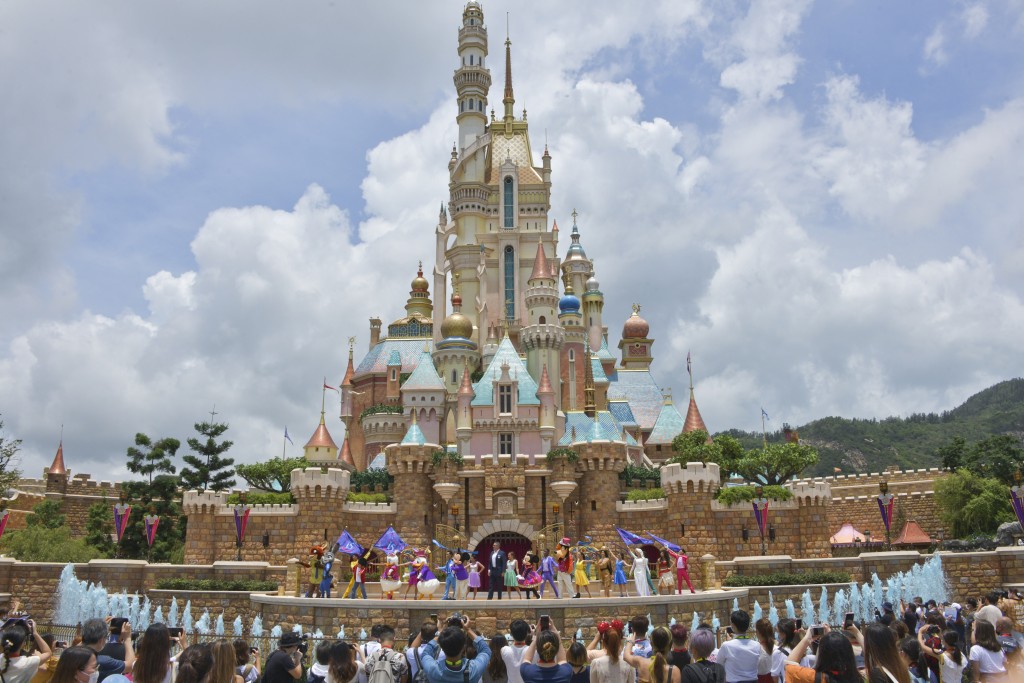 迪士尼樂園表示，票價分級制是主題樂園業界的慣常做法，為賓客提供更多入園的選擇及彈性。資料圖片
