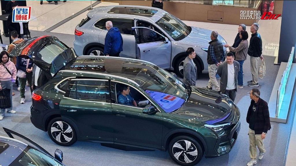 今年1至3月累計私家車新車登記總數20,243輛，同比(9,940輛)暴升103.65%，當中電動車佔比率82.79%，而升市是由「一換一」計劃完結刺激帶動。
