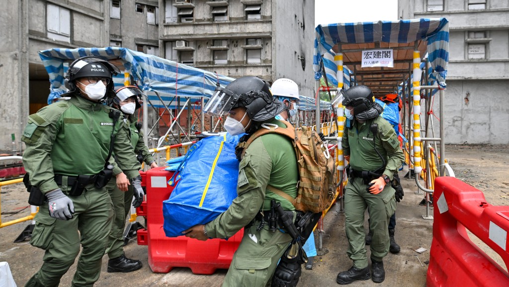 宏福苑執拾｜第11日117戶上樓 疑遺失財物3宗待查