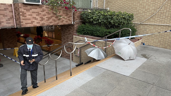 警方封鎖現場調查。(李家傑攝)