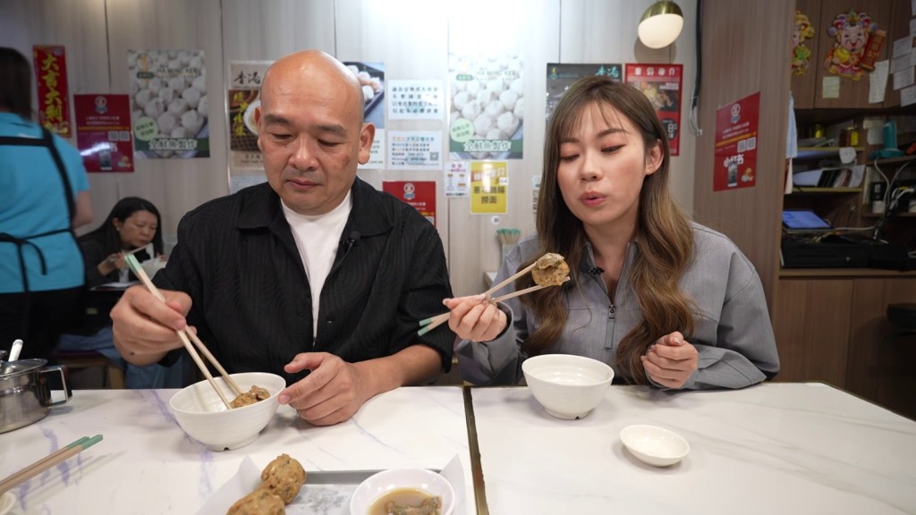 黃婧靈鍾情蜆蚧鯪魚球。 黃婧靈鍾情蜆蚧鯪魚球。