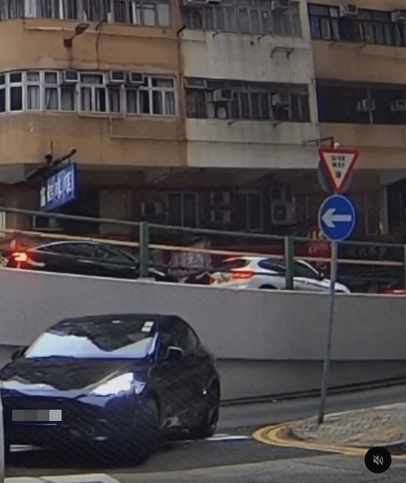 有車cam 片拍到陳家珮車輛駛進謝斐道的情況。Threads 影片截圖