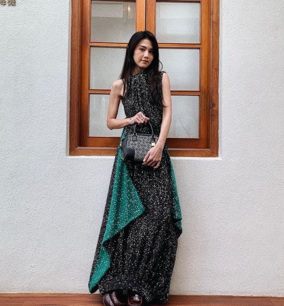 近日身型暴瘦，被指是火柴人。