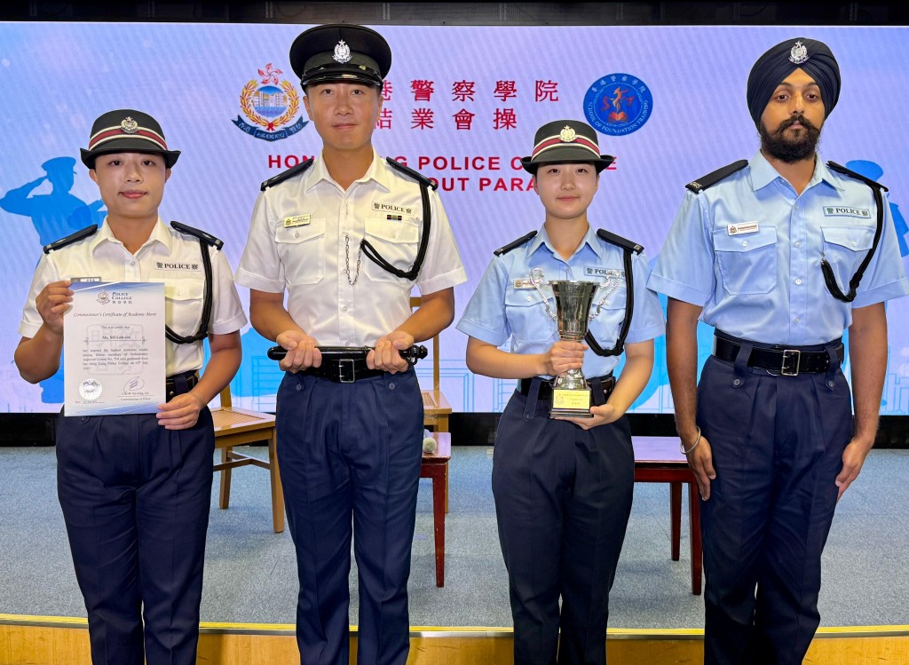 香港警察學院今屆的結業會操,新一批見習督察及警員當中包括錫克教教徒、精神科護士、15年工作經驗的警員,為警隊添多元新力量。 香港警察學院今屆的結業會操,新一批見習督察及警員當中包括錫克教教徒、精神科護士、15年工作經驗的警員,為警隊添多元新力量。