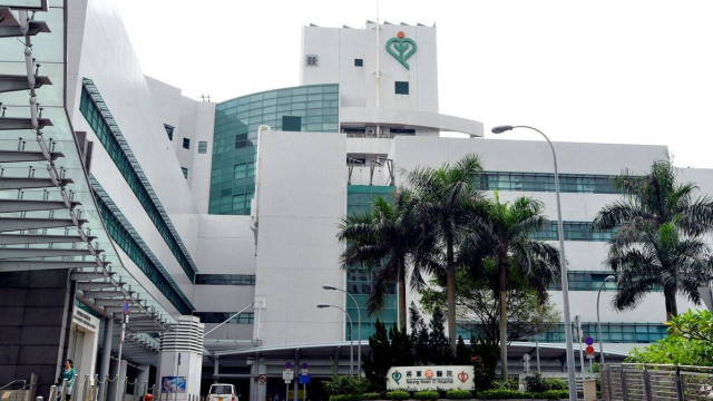 男子昏迷被送往將軍澳醫院治理。資料圖片
