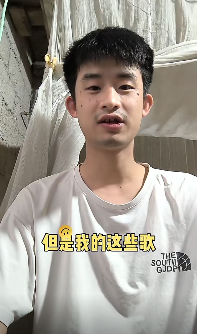 「我不是財哥」唱歌嚴重走音被民眾報警投訴。