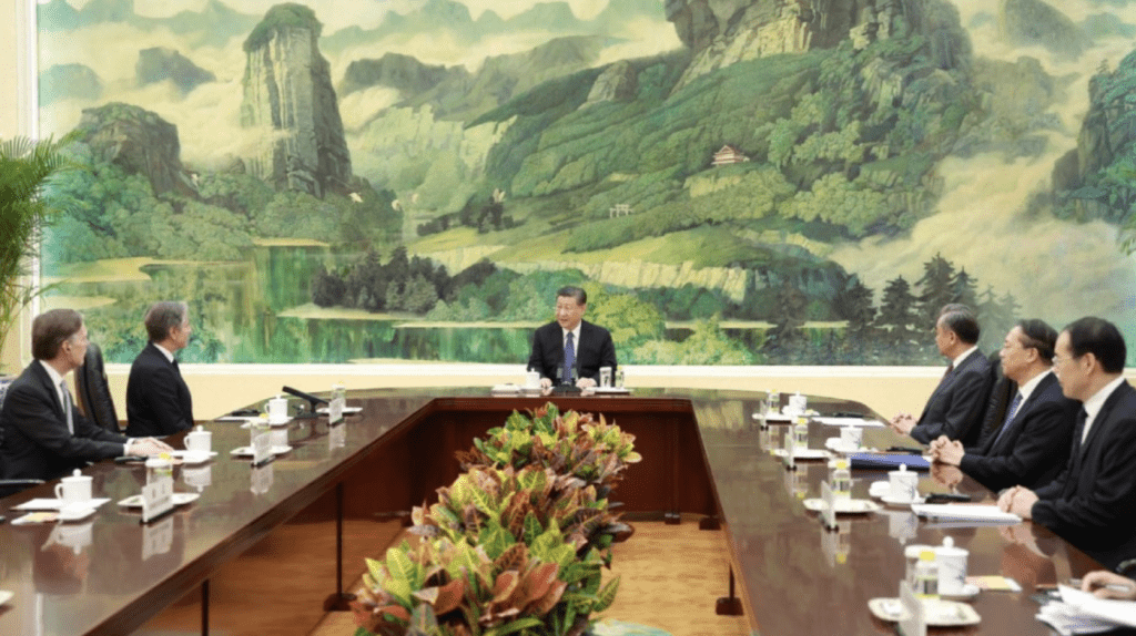 習近平在北京人民大會堂會見美國國務卿布林肯。（Hua Chunying 華春瑩@X）