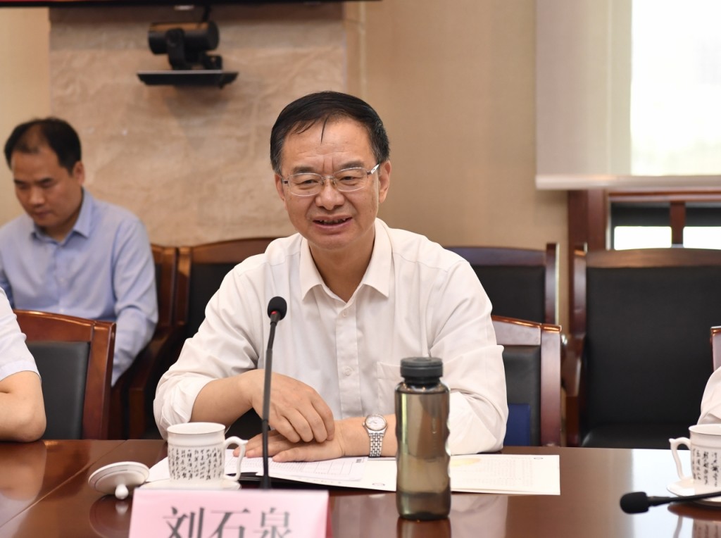 劉石泉為中國兵器工業集團有限公司董事長。