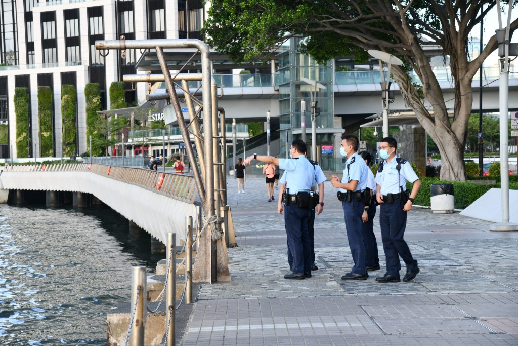 警員調查。