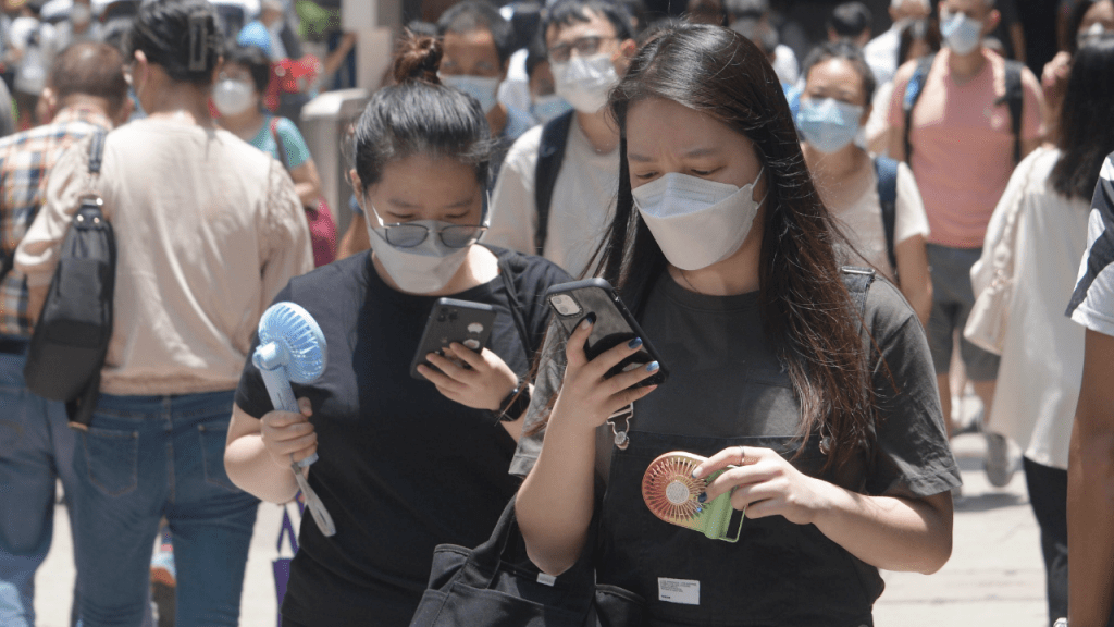 天文台指未來9日天氣持續晴朗及酷熱。資料圖片