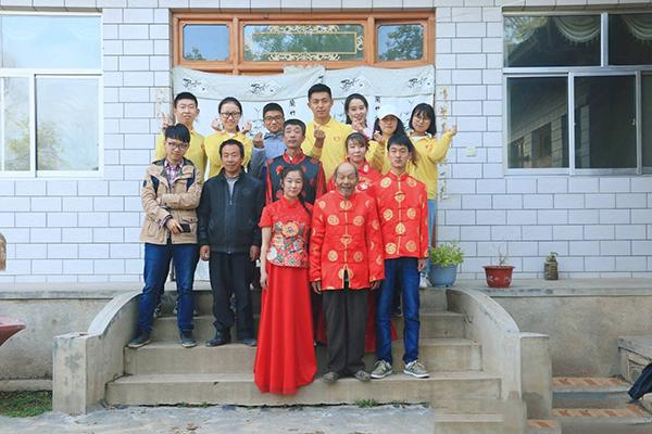 西北师范大学多名学生组成团队。