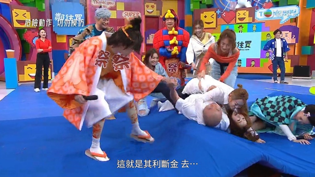 卡住轉唔郁。 卡住轉唔郁。