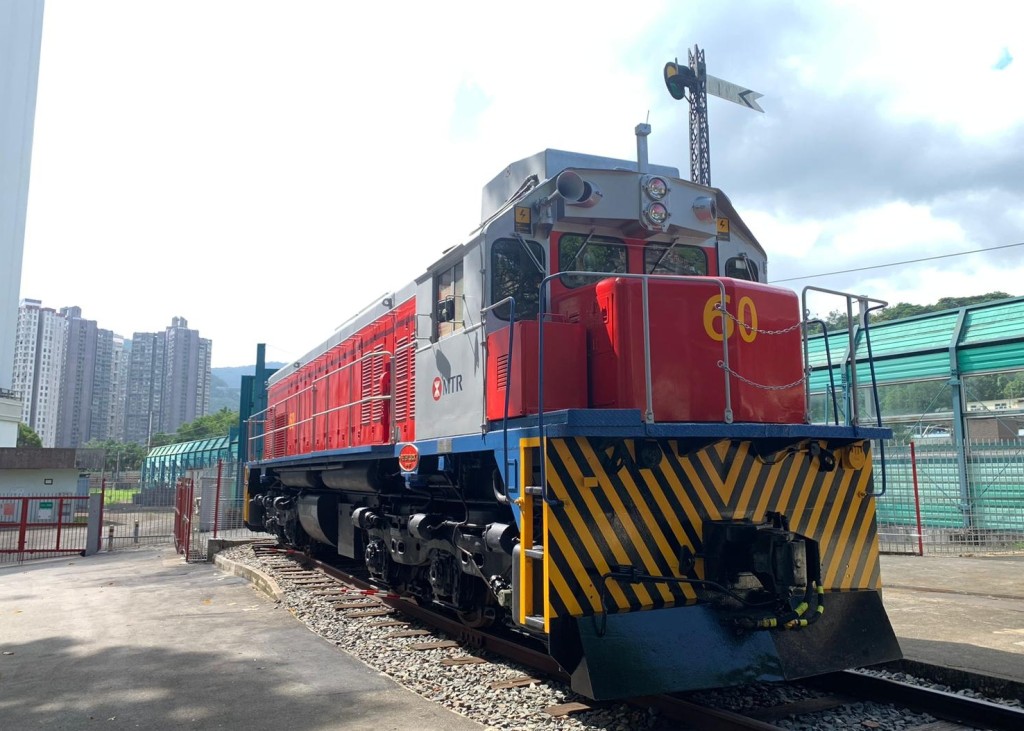 「乔沛德号」是九广铁路引入的最后一批香港柴油机，以第2任九广铁路公司总经理Peter Quick的名字命名，为最后一辆以人名命名的机车。