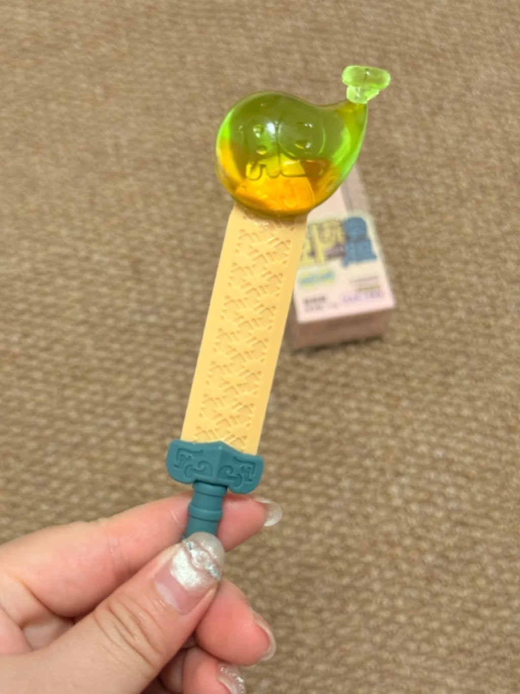 湖北博物館推出「臥薪嚐膽」棒棒糖,在網上人氣急升。小紅書 湖北博物館推出「臥薪嚐膽」棒棒糖,在網上人氣急升。小紅書