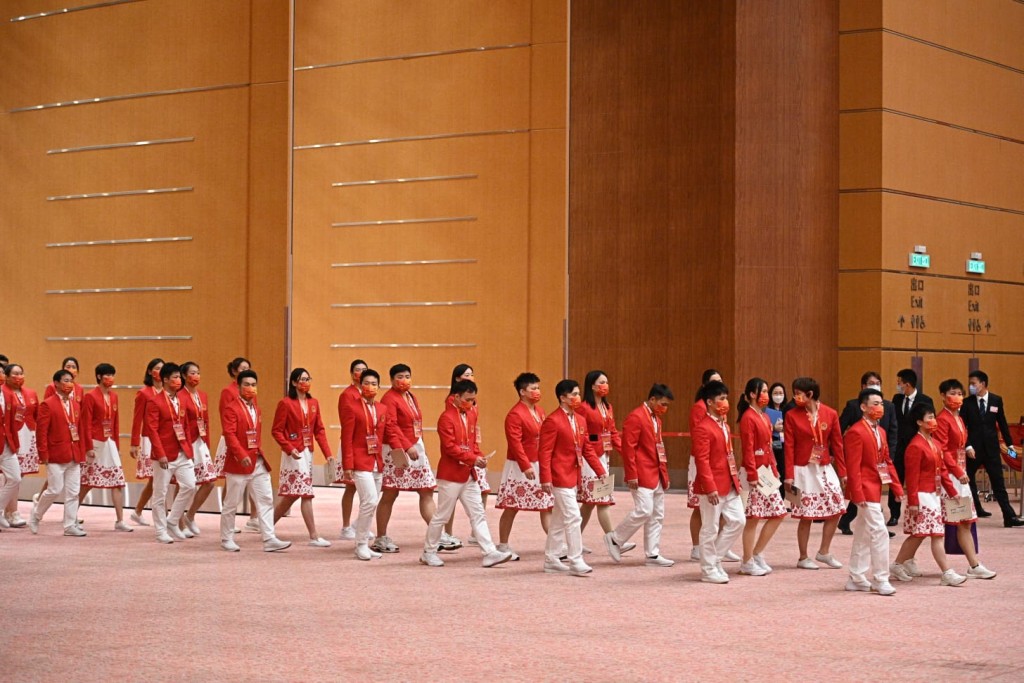 運動員進場。