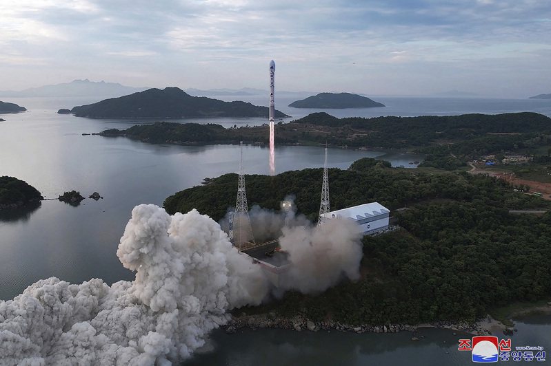 北韓去年5月底曾發射人造衛星。美聯社