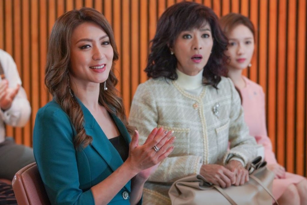 米雪（中）飾的Q姨發現後大為愕然。