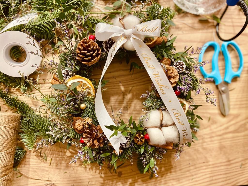 忙忘工作室- myosotis.flower聖誕花環工作坊（圖片來源：誠品）