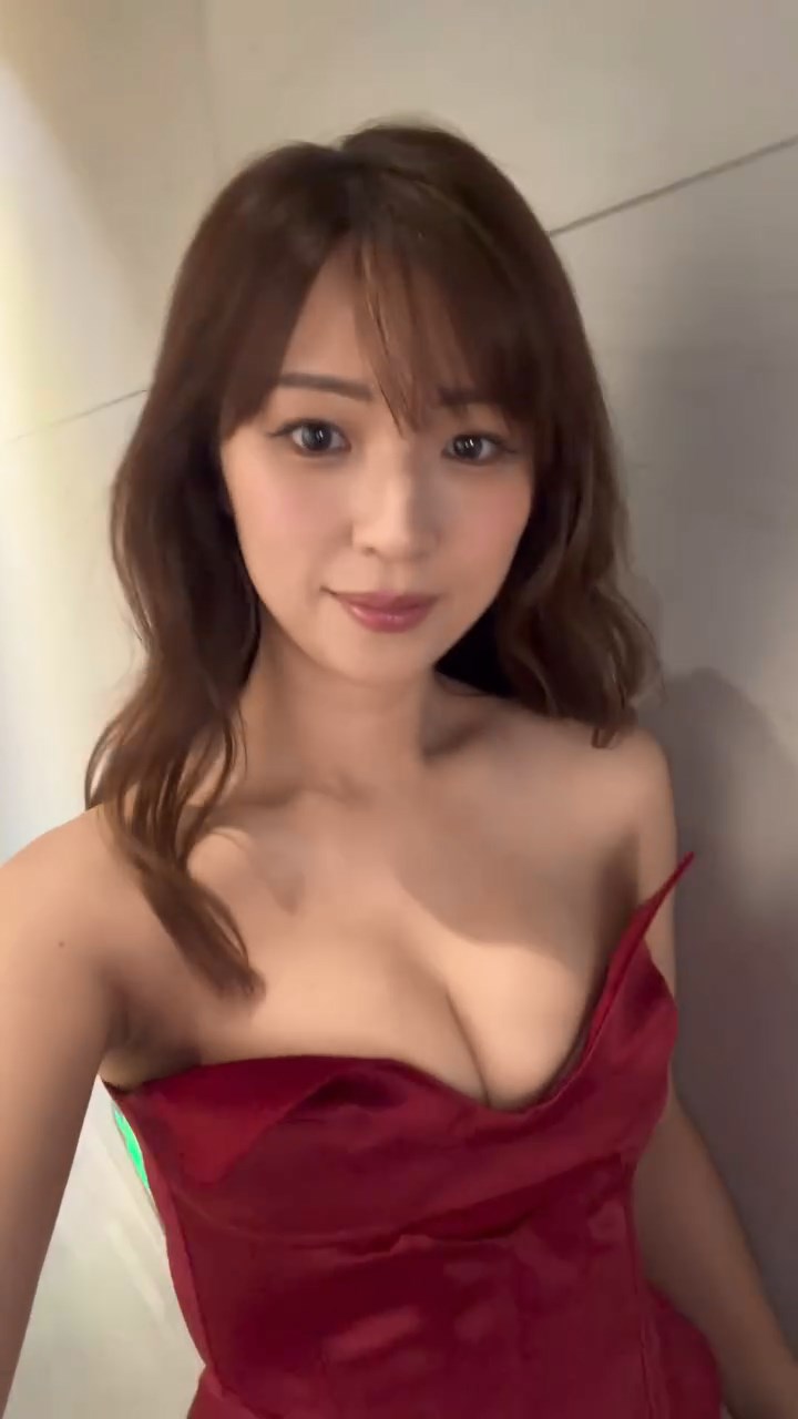 孫慧雪將「深不可測」的完美身材呈現。