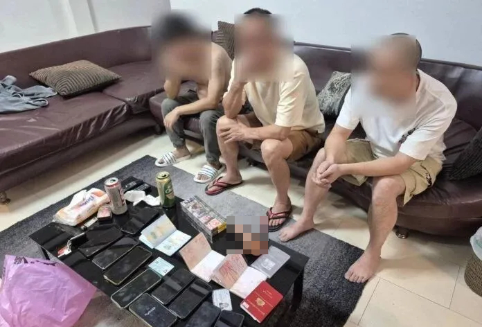 三名中國男子被捕。泰國星暹