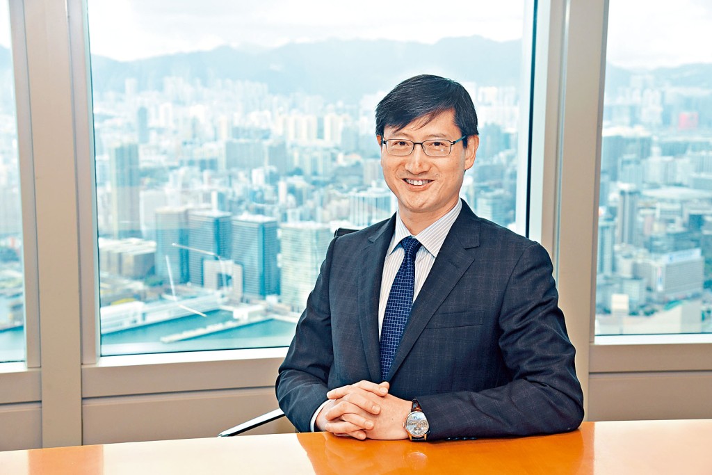 恒基韓家輝表示，預期今年樓價平穩發展，不排除樓價已見底。