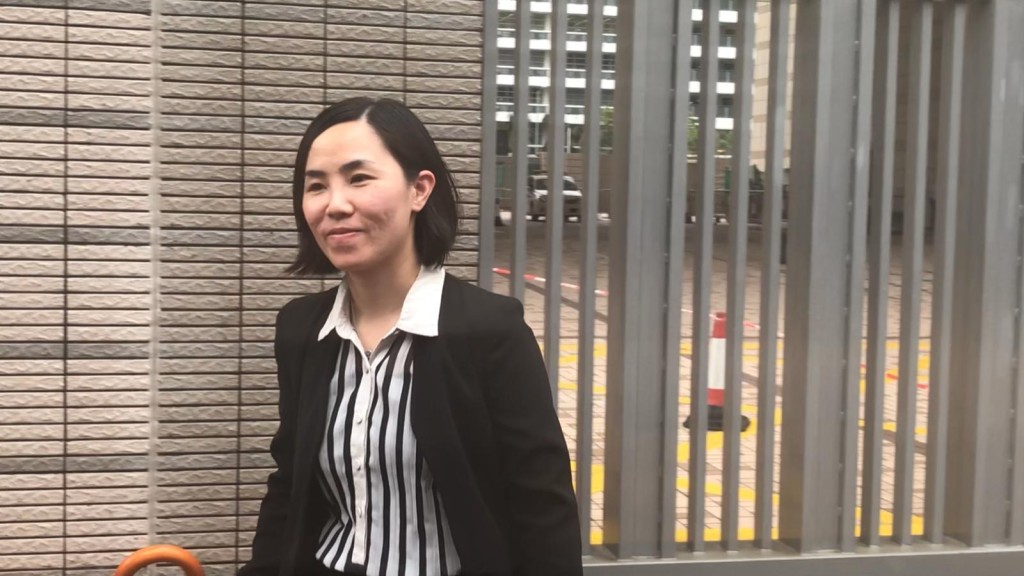 时任支援科总务课高级督察刘小玲。