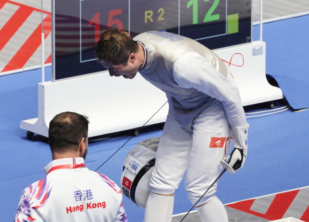 张家朗在男花8强击败吴斌。徐嘉华摄 张家朗在男花8强击败吴斌。徐嘉华摄